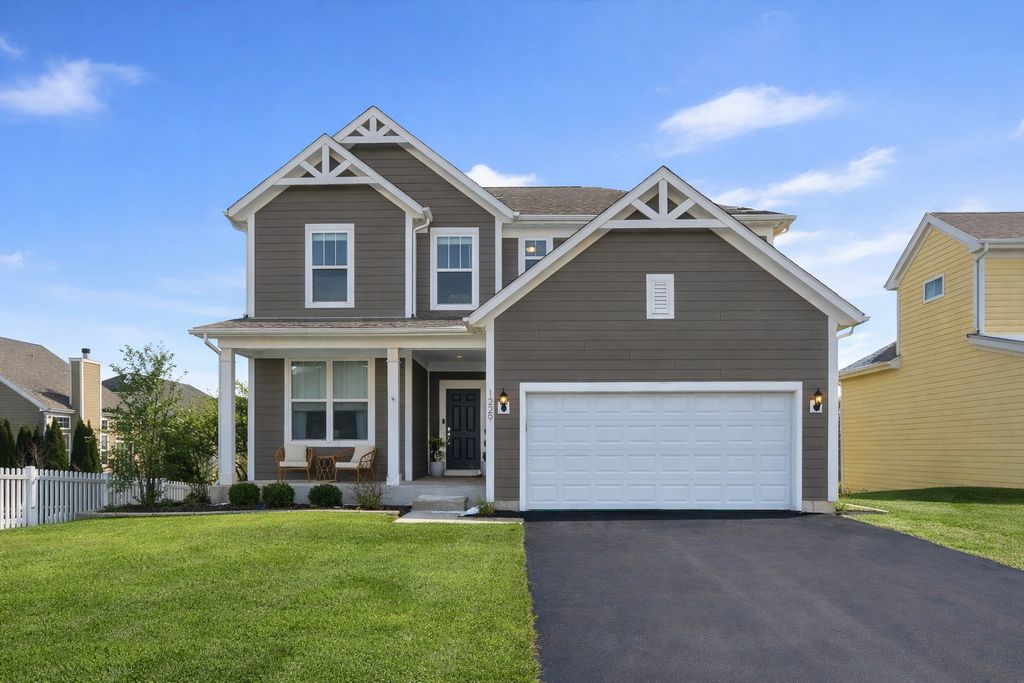 1229 Mariemont Road, Sugar Grove, IL 60554