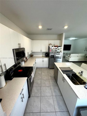 24713 SW 119th Pl, Homestead, FL 33032