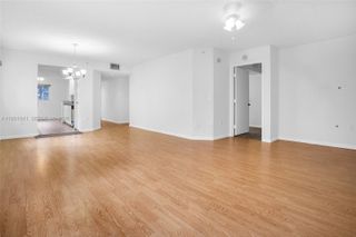 900 SW 142nd Avenue 115L, Pembroke Pines, FL 33027