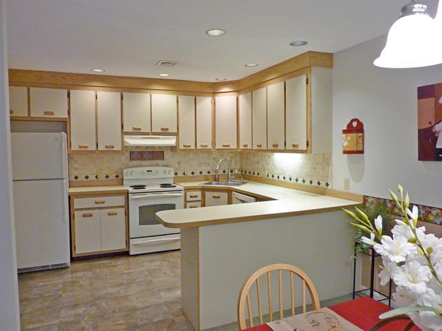 68 Heather Court, Nashua, NH 03062