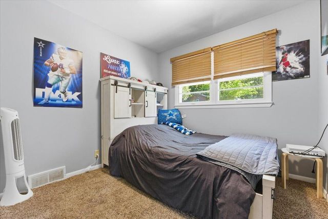 821 MCKENZIE Avenue, Council Bluffs, IA 51503