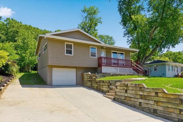 821 MCKENZIE Avenue, Council Bluffs, IA 51503