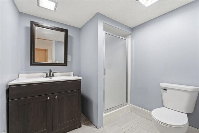 821 MCKENZIE Avenue, Council Bluffs, IA 51503