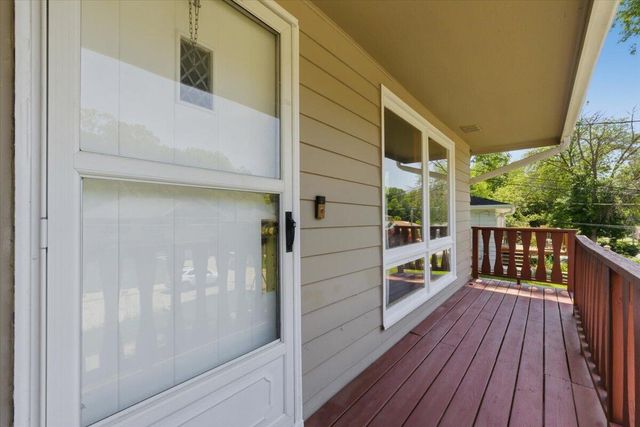 821 MCKENZIE Avenue, Council Bluffs, IA 51503