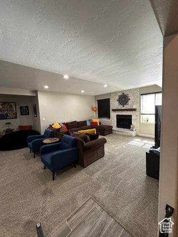 607 S HAYLIE LN, Tooele, UT 84074