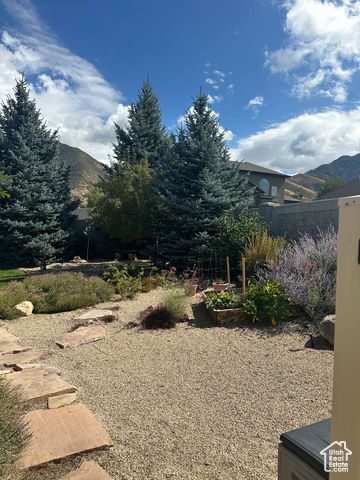 607 S HAYLIE LN, Tooele, UT 84074