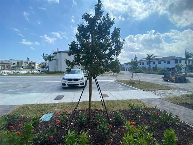 593 NE 208th Terrace, Miami, FL 33179