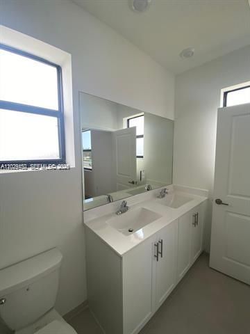 593 NE 208th Terrace, Miami, FL 33179