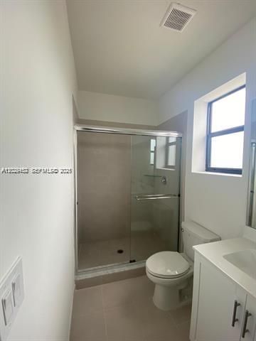 593 NE 208th Terrace, Miami, FL 33179