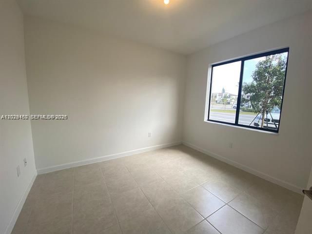 593 NE 208th Terrace, Miami, FL 33179