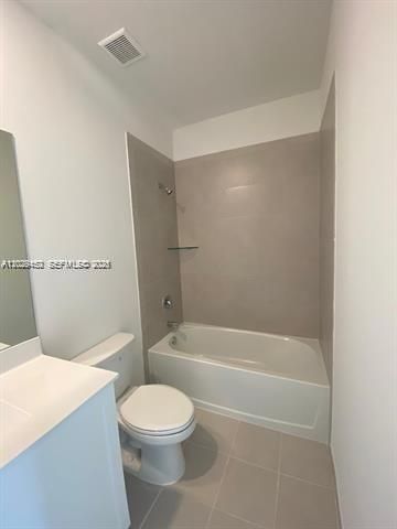 593 NE 208th Terrace, Miami, FL 33179