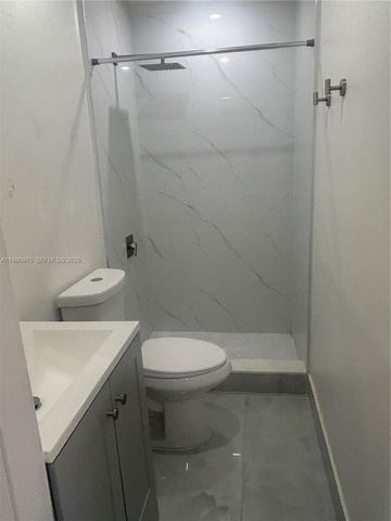 2100 N 14th Ave 1-2, Hollywood, FL 33020