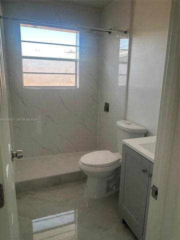 2100 N 14th Ave 1-2, Hollywood, FL 33020