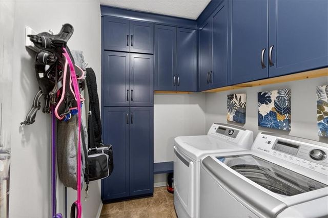 12811 Connell Street, Overland Park, KS 66213