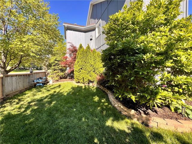 12811 Connell Street, Overland Park, KS 66213