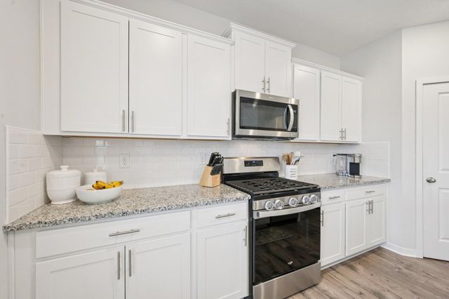 287 Crestview Lane, Pickerington, OH 43147