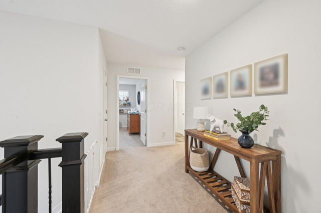 287 Crestview Lane, Pickerington, OH 43147