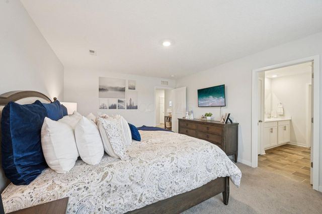 287 Crestview Lane, Pickerington, OH 43147