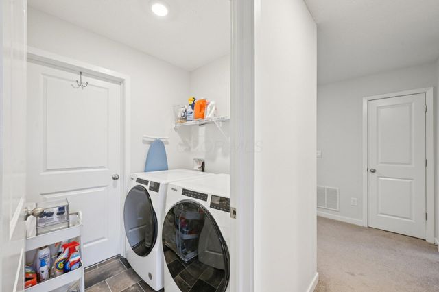 287 Crestview Lane, Pickerington, OH 43147