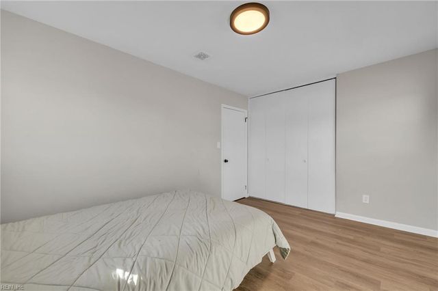 126 Bowen DR, Hampton, VA 23666