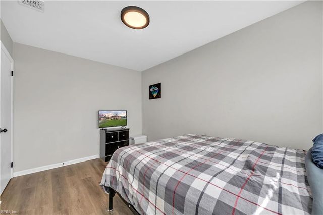 126 Bowen DR, Hampton, VA 23666