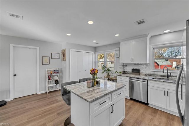 126 Bowen DR, Hampton, VA 23666