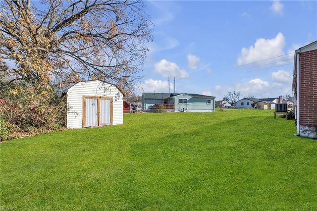 126 Bowen DR, Hampton, VA 23666