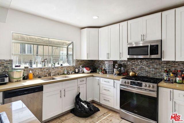 5543 Buffalo Avenue, Sherman Oaks, CA 91401