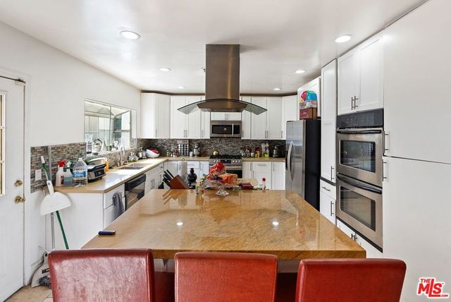 5543 Buffalo Avenue, Sherman Oaks, CA 91401