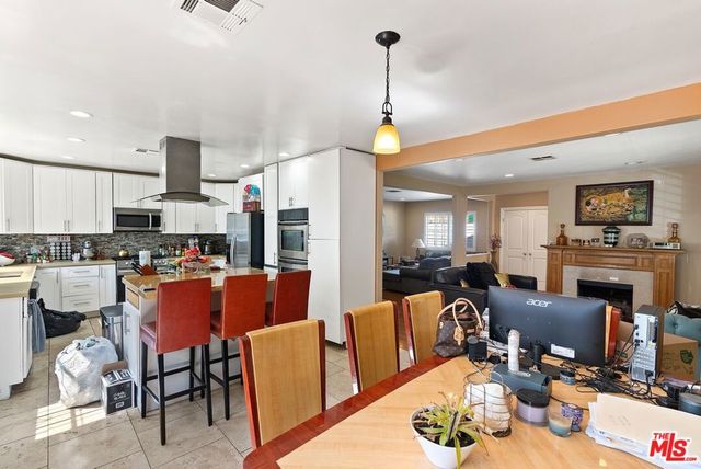 5543 Buffalo Avenue, Sherman Oaks, CA 91401