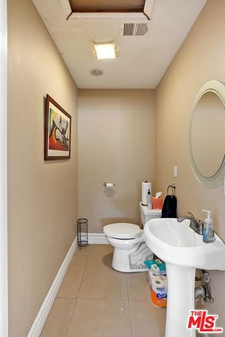 5543 Buffalo Avenue, Sherman Oaks, CA 91401