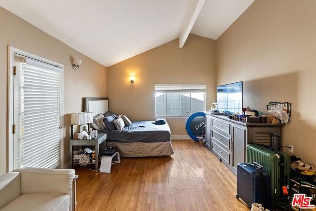 5543 Buffalo Avenue, Sherman Oaks, CA 91401