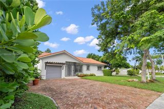 8001 SW 36th Ter, Miami, FL 33155