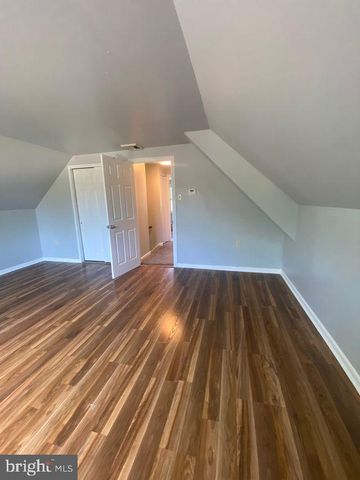 51 PEACOCK LN, Willingboro, NJ 08046