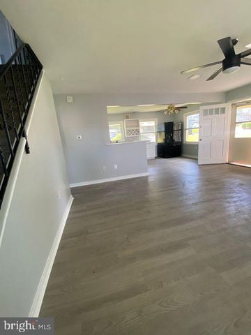 51 PEACOCK LN, Willingboro, NJ 08046