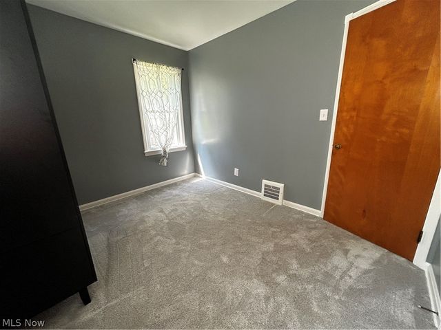 4311 Longwood Avenue, Parma, OH 44134