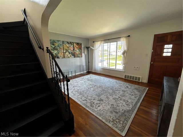 4311 Longwood Avenue, Parma, OH 44134