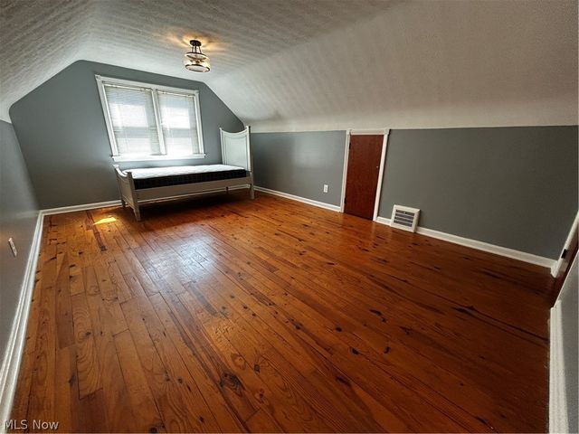 4311 Longwood Avenue, Parma, OH 44134