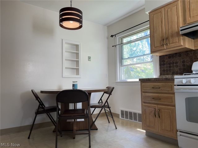 4311 Longwood Avenue, Parma, OH 44134