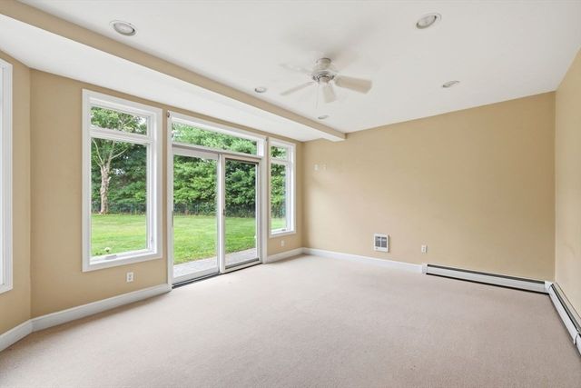 7 Rising Sun Ln, West Bridgewater, MA 02379
