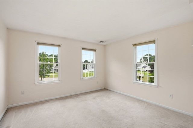 7 Rising Sun Ln, West Bridgewater, MA 02379