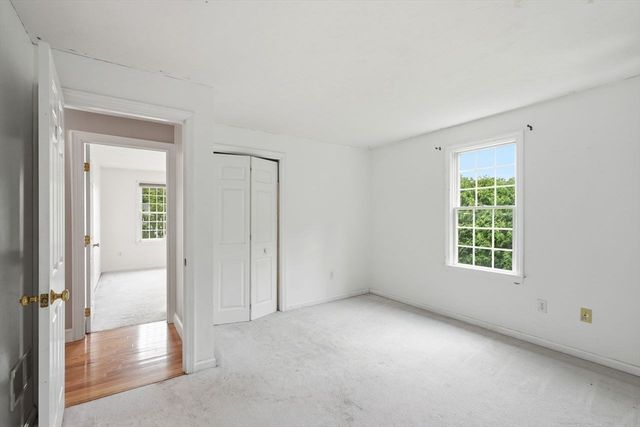 7 Rising Sun Ln, West Bridgewater, MA 02379