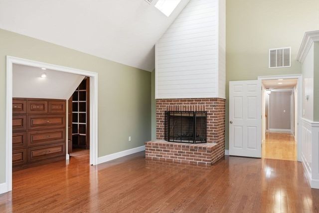 7 Rising Sun Ln, West Bridgewater, MA 02379