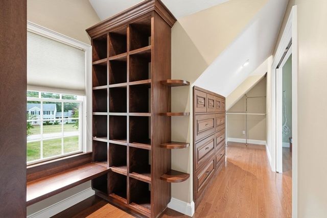 7 Rising Sun Ln, West Bridgewater, MA 02379
