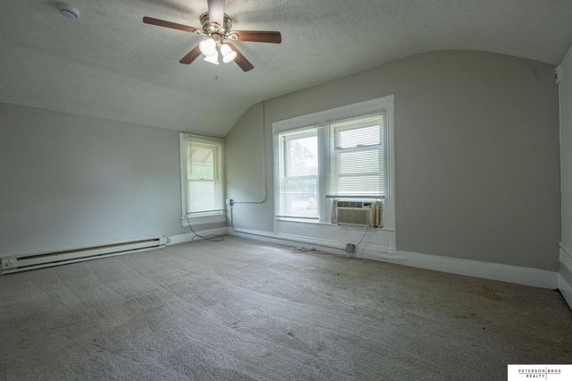 6704 Binney Street, Omaha, NE 68104