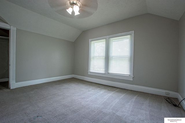 6704 Binney Street, Omaha, NE 68104