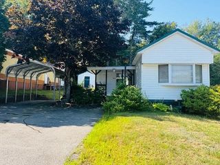 6 Knights Court, Raymond, NH 03077
