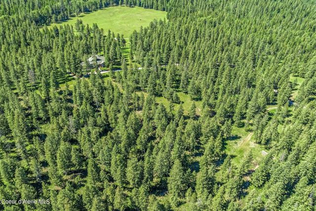 526 Roop Rd, Cocolalla, ID 83813