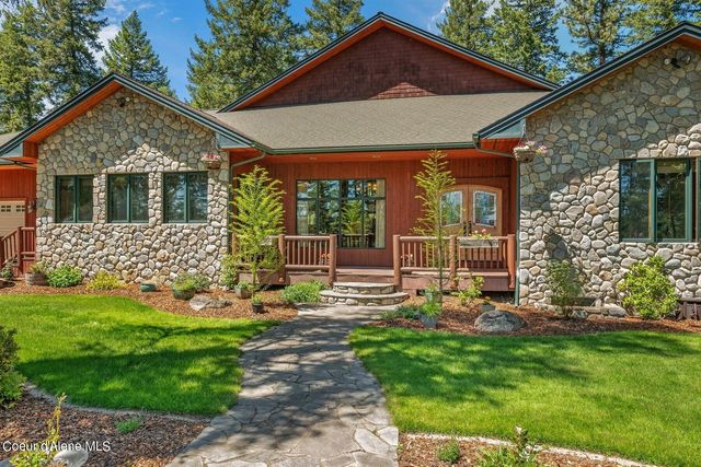 526 Roop Rd, Cocolalla, ID 83813