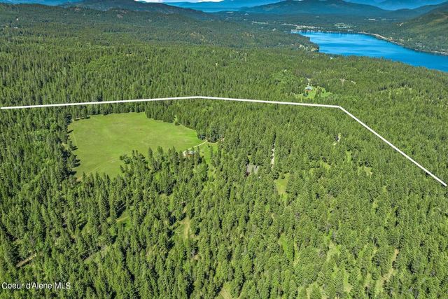 526 Roop Rd, Cocolalla, ID 83813